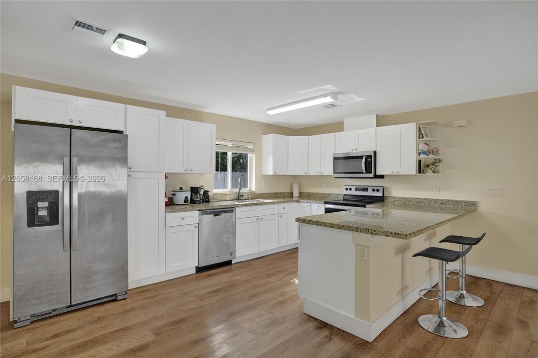 En Venta: $485,000 (3 camas, 2 baños, 1259 Pies cuadrados)