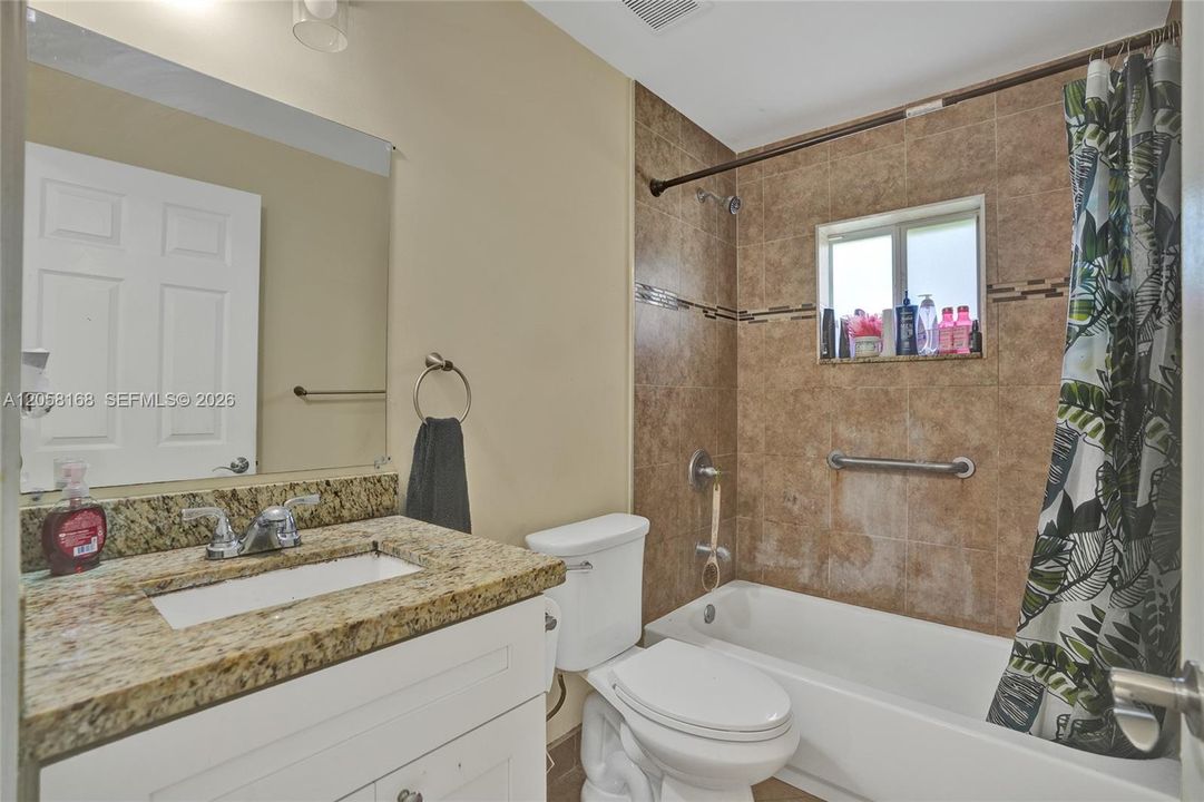 En Venta: $485,000 (3 camas, 2 baños, 1259 Pies cuadrados)