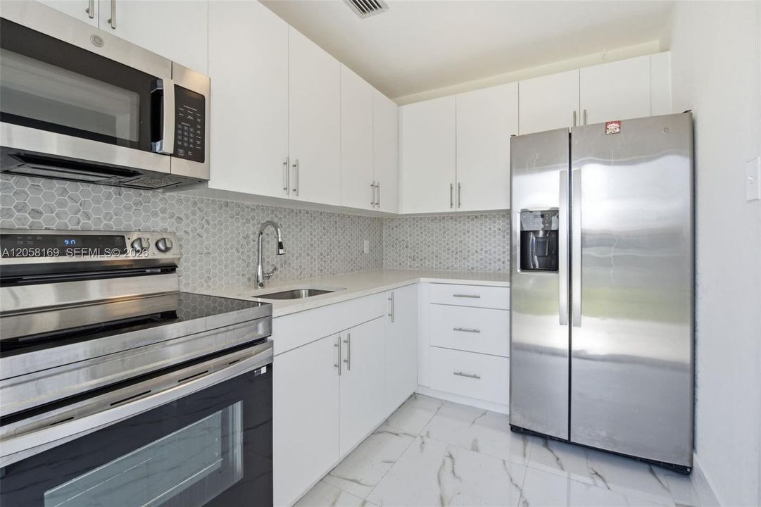 Недавно арендовано: $3,900 (3 спален, 2 ванн, 1500 Квадратных фут)