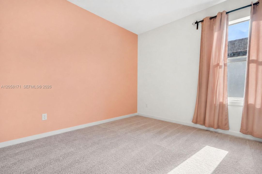 En Venta: $775,000 (5 camas, 4 baños, 2909 Pies cuadrados)