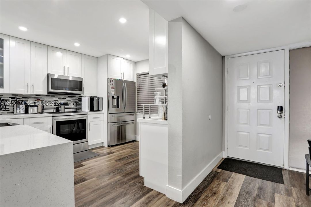 For Sale: $230,000 (3 beds, 2 baths, 1480 Square Feet)