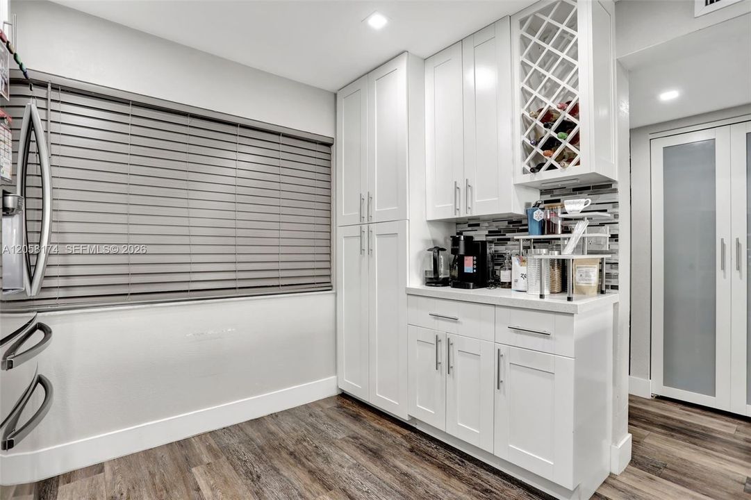 For Sale: $230,000 (3 beds, 2 baths, 1480 Square Feet)
