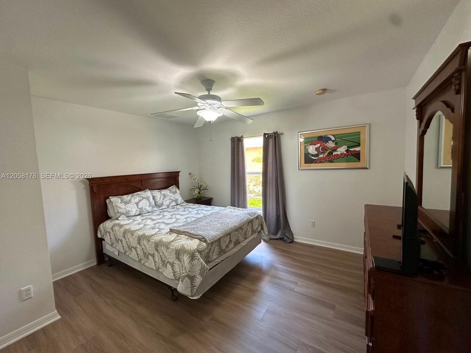 En Renta: $2,800 (5 camas, 3 baños, 0 Pies cuadrados)