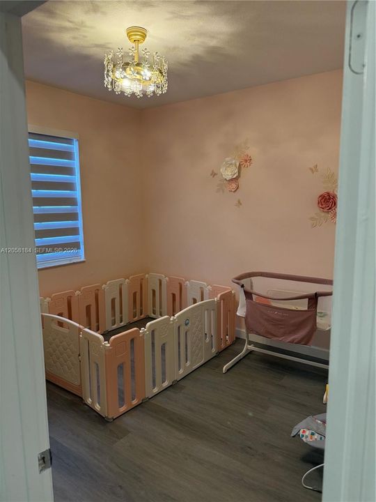 На продажу: $364,999 (3 спален, 2 ванн, 1722 Квадратных фут)
