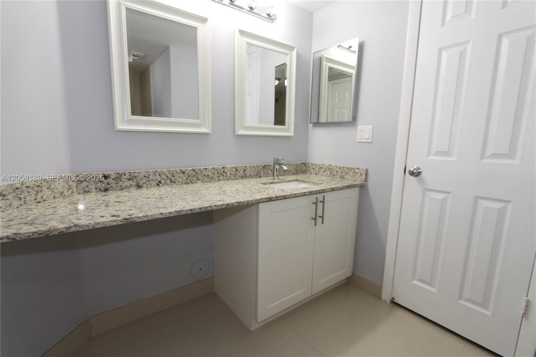 В аренду: $1,725 (1 спален, 1 ванн, 862 Квадратных фут)