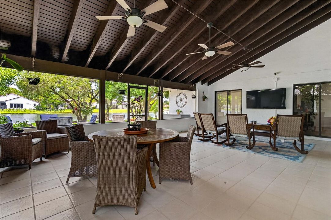 Large Screened Porch