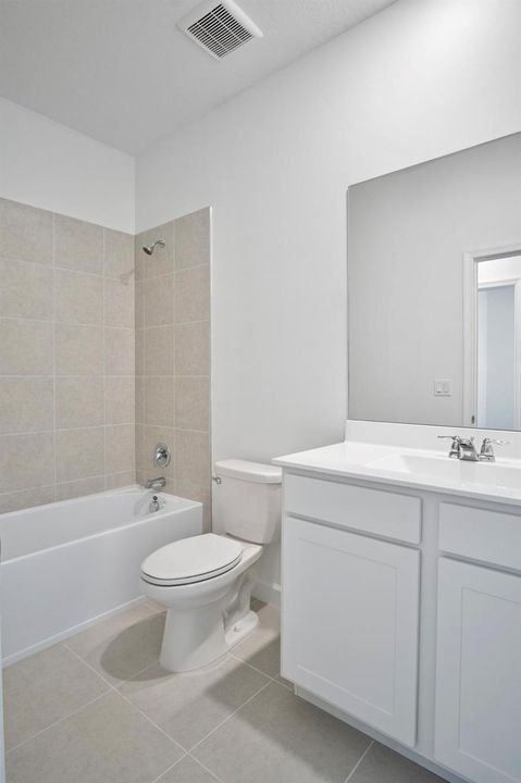 Guest bathroom v.jpg-FULL