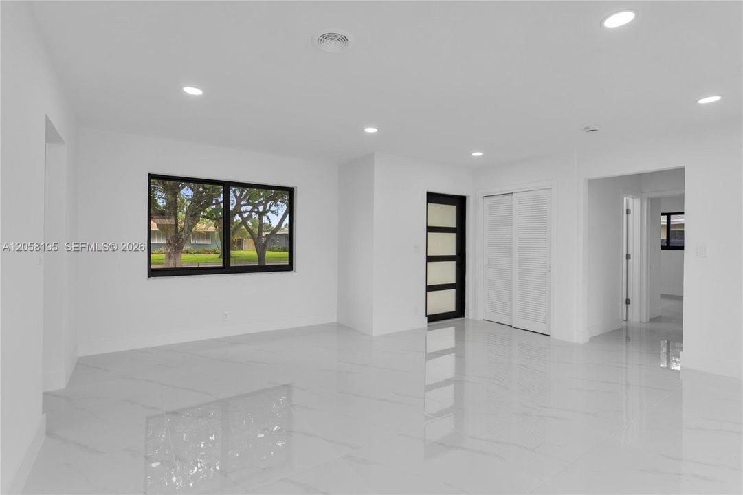На продажу: $899,999 (3 спален, 2 ванн, 2097 Квадратных фут)