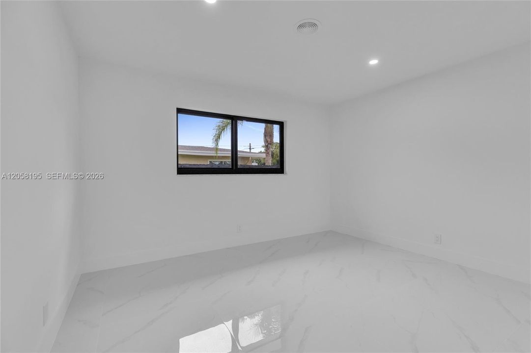 На продажу: $899,999 (3 спален, 2 ванн, 2097 Квадратных фут)
