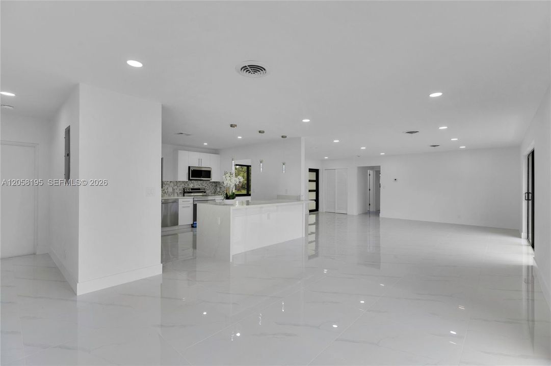 На продажу: $899,999 (3 спален, 2 ванн, 2097 Квадратных фут)