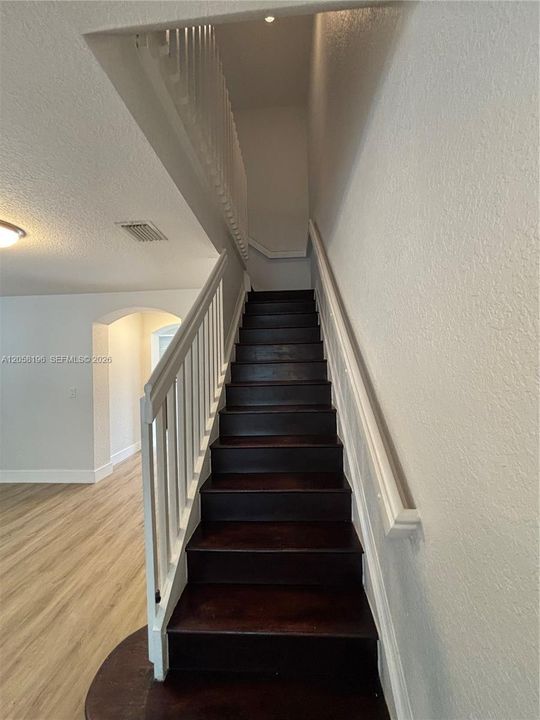 В аренду: $2,800 (3 спален, 2 ванн, 1616 Квадратных фут)