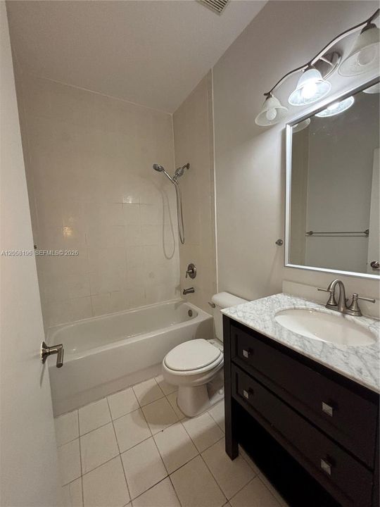 В аренду: $2,800 (3 спален, 2 ванн, 1616 Квадратных фут)