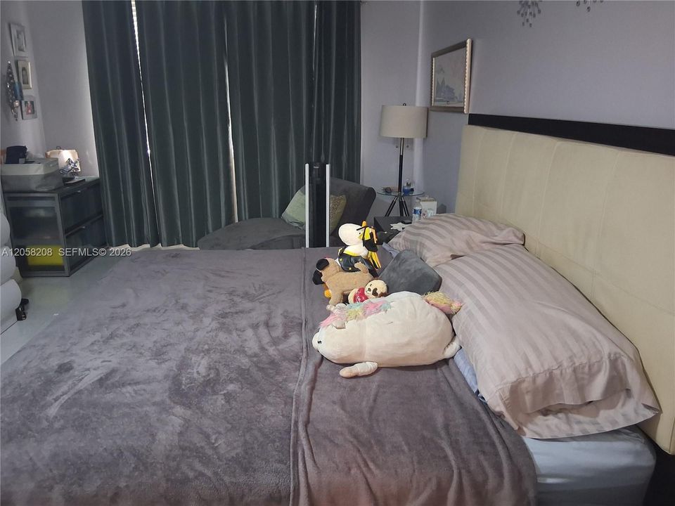 На продажу: $185,000 (2 спален, 2 ванн, 1132 Квадратных фут)