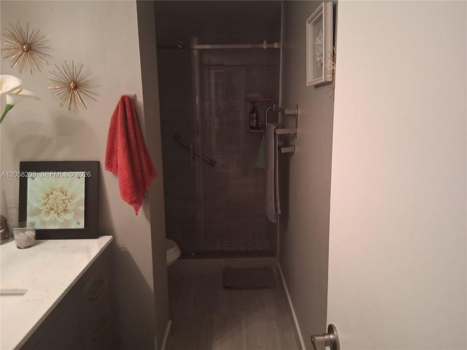 На продажу: $185,000 (2 спален, 2 ванн, 1132 Квадратных фут)