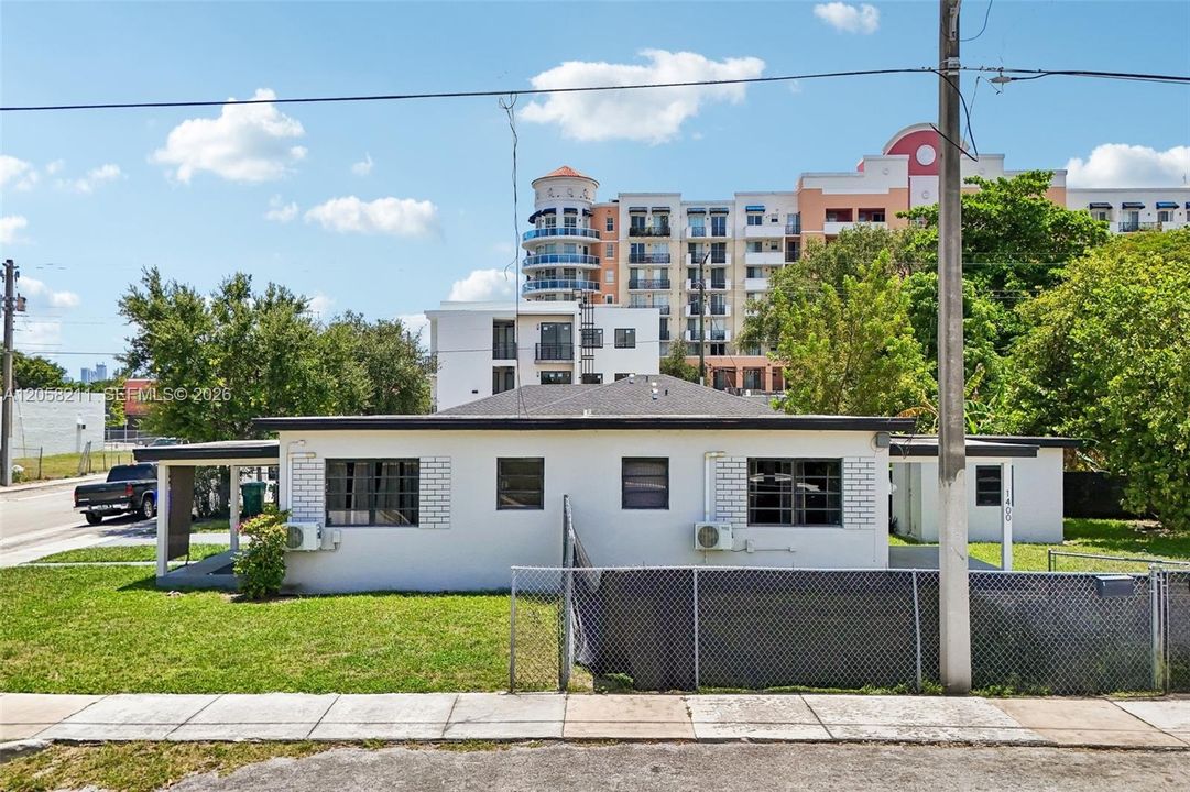 En Venta: $620,000 (0 camas, 0 baños, 1120 Pies cuadrados)