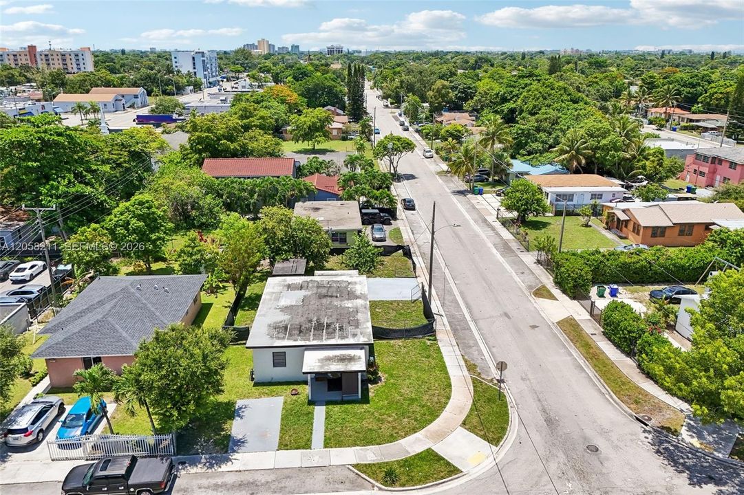 En Venta: $620,000 (0 camas, 0 baños, 1120 Pies cuadrados)