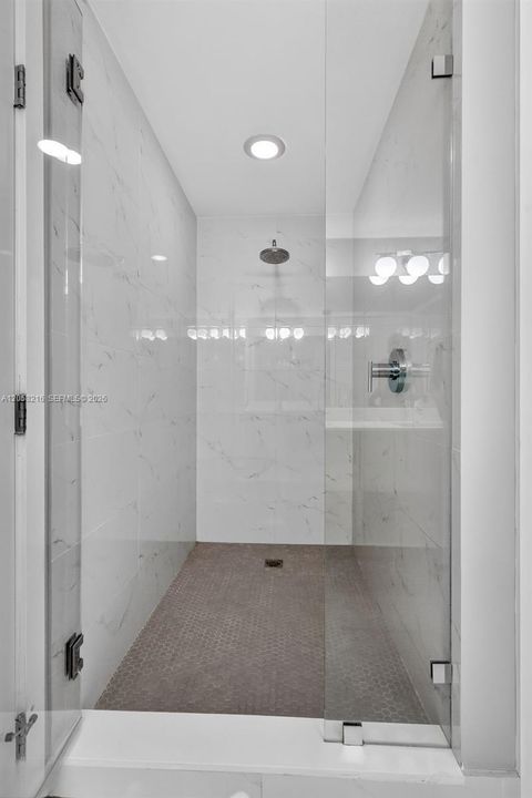 В аренду: $5,900 (3 спален, 3 ванн, 1556 Квадратных фут)