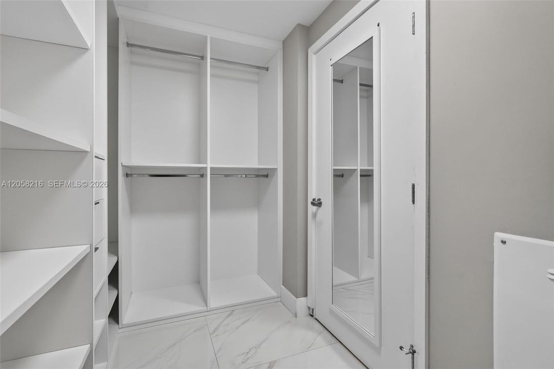 В аренду: $5,900 (3 спален, 3 ванн, 1556 Квадратных фут)