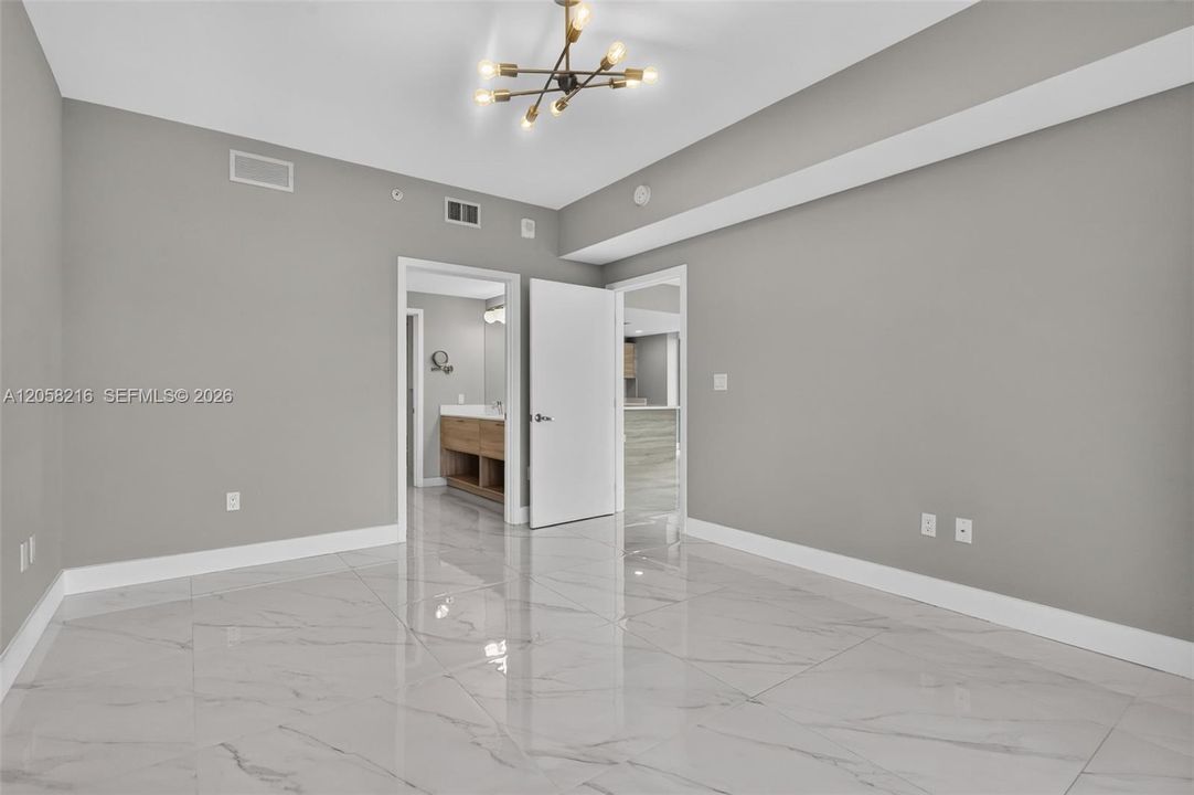 В аренду: $5,900 (3 спален, 3 ванн, 1556 Квадратных фут)