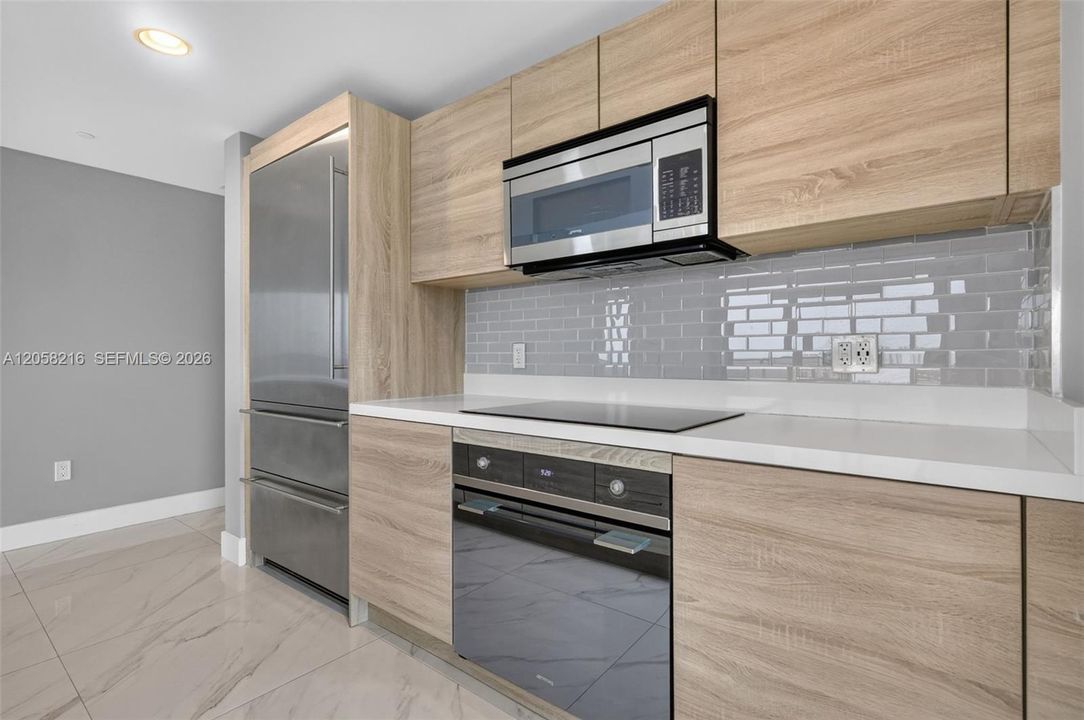 В аренду: $5,900 (3 спален, 3 ванн, 1556 Квадратных фут)