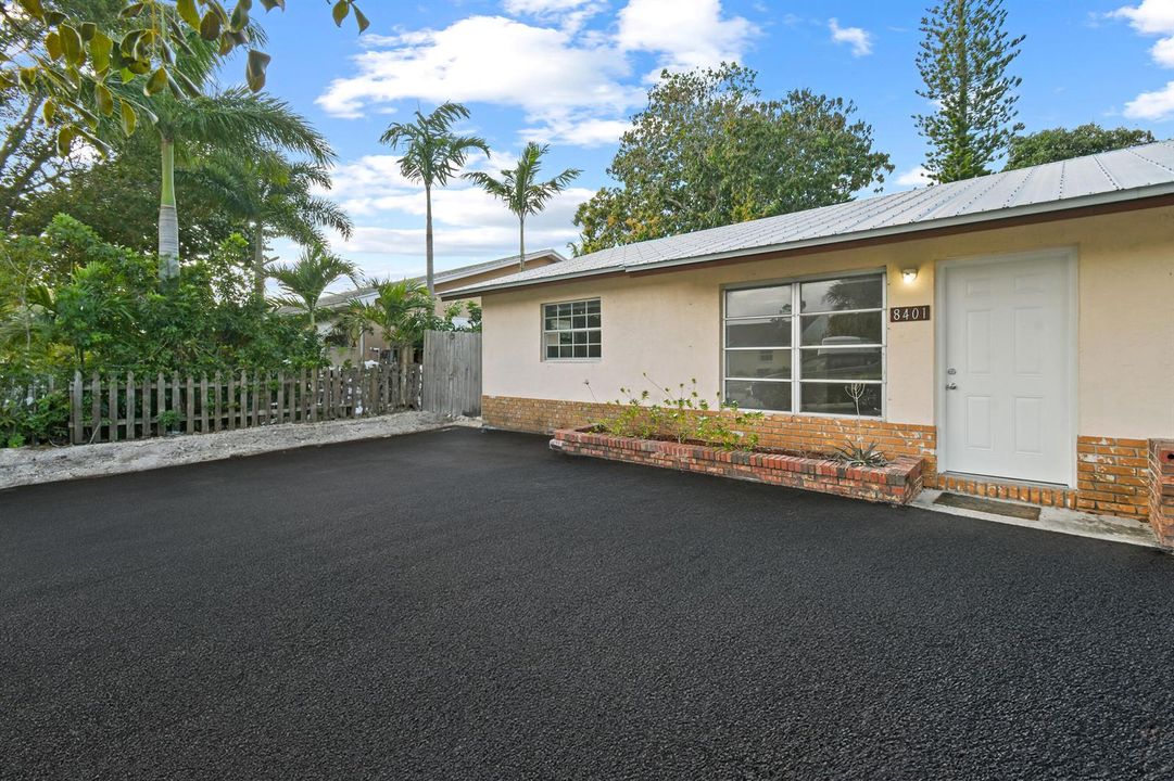 8401SESunsetSt(2)a