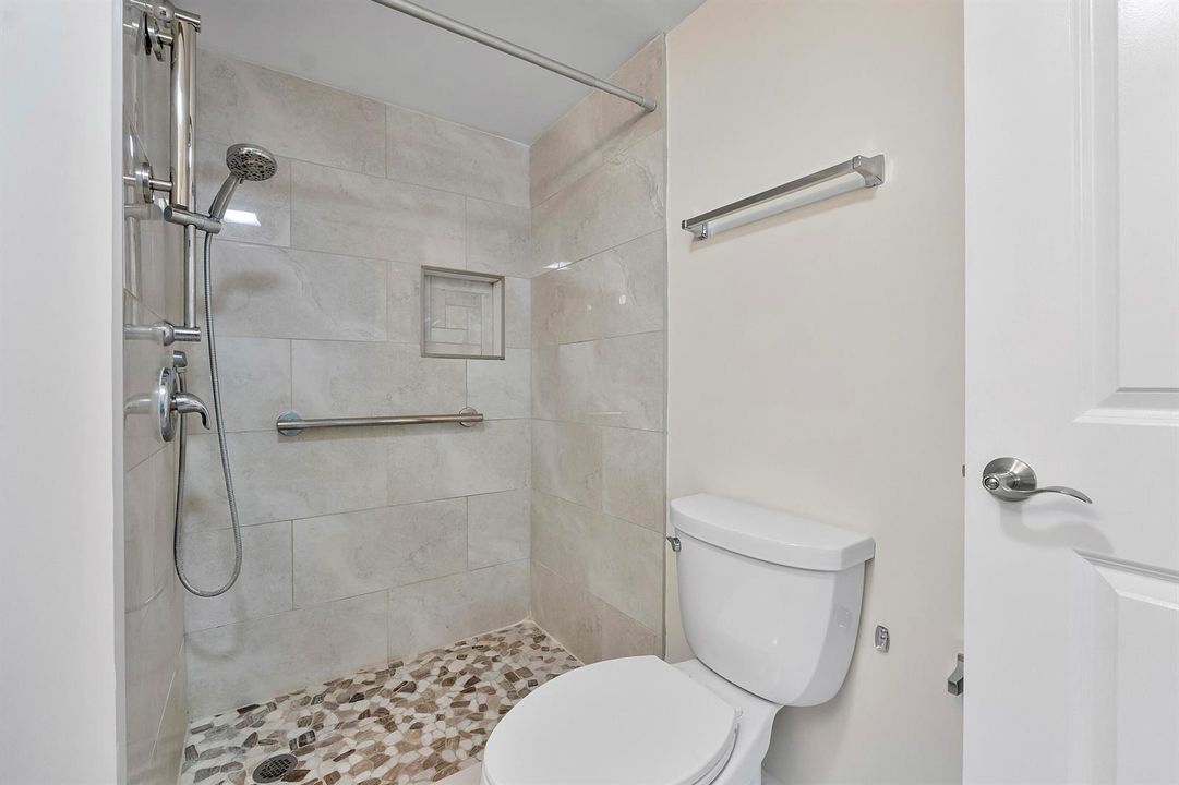 2400 Deer Creek Country Club Blvd u102_0