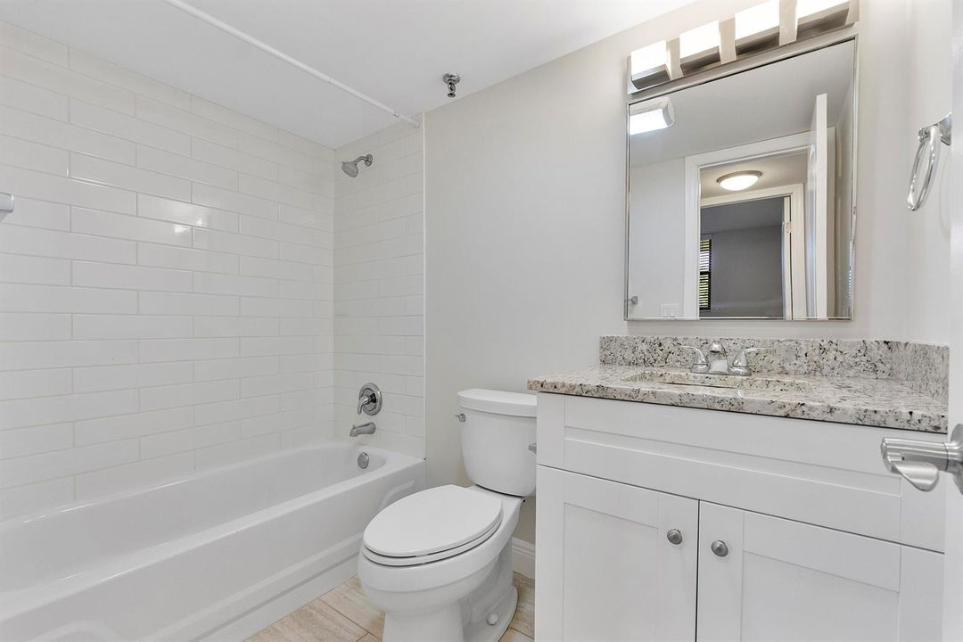 2400 Deer Creek Country Club Blvd u102_0