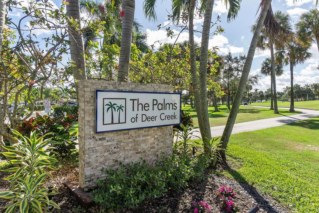 The Palms of Deer Creek Entry !