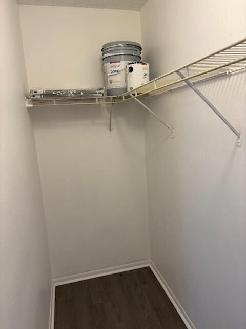 closet 1