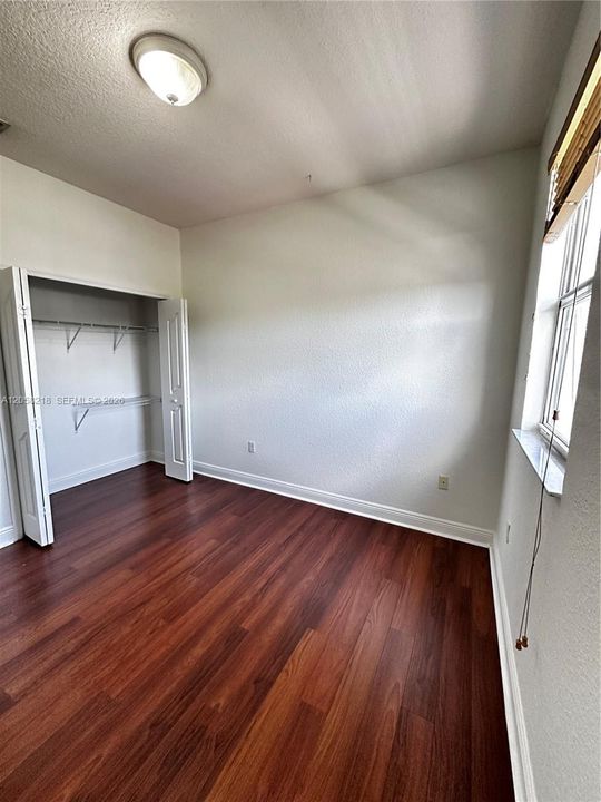 В аренду: $4,200 (4 спален, 2 ванн, 2239 Квадратных фут)