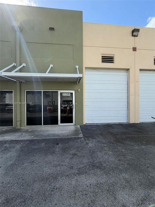 For Rent: $2,500 (0 beds, 0 baths, 0 Square Feet)