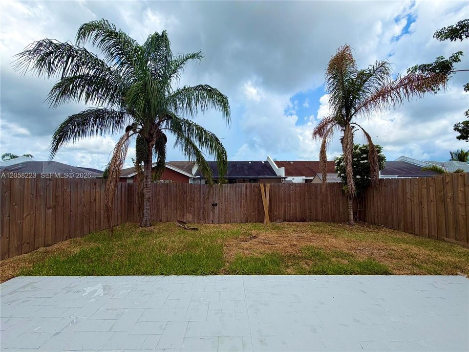 For Sale: $450,000 (3 beds, 2 baths, 1400 Square Feet)