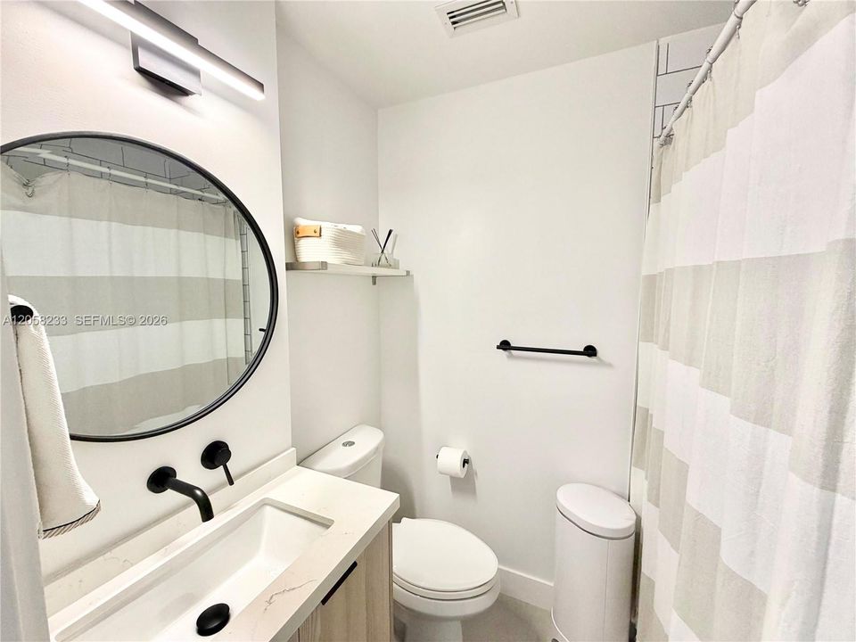 В аренду: $3,900 (2 спален, 2 ванн, 1082 Квадратных фут)