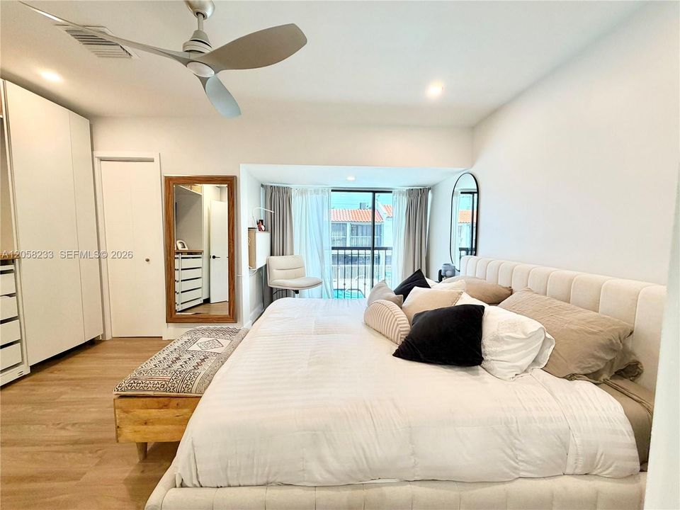 В аренду: $3,900 (2 спален, 2 ванн, 1082 Квадратных фут)