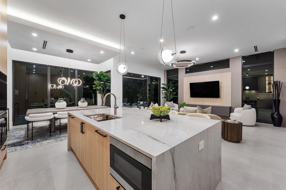 054-3097BanyanRoad-BocaRaton-FL-33432-SM