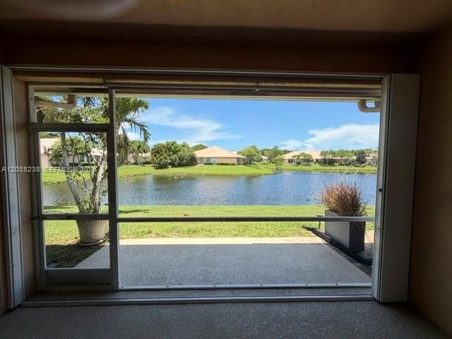 En Venta: $478,000 (2 camas, 2 baños, 1379 Pies cuadrados)