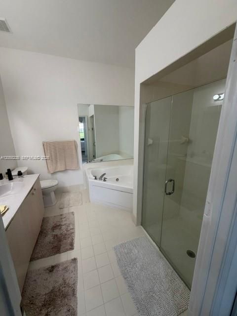 En Venta: $478,000 (2 camas, 2 baños, 1379 Pies cuadrados)