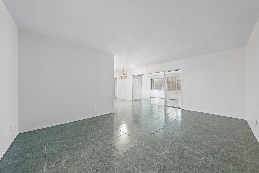 2638 Gately Drive East, 45-5