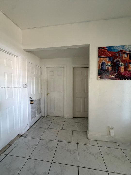 En Venta: $380,000 (4 camas, 3 baños, 948 Pies cuadrados)