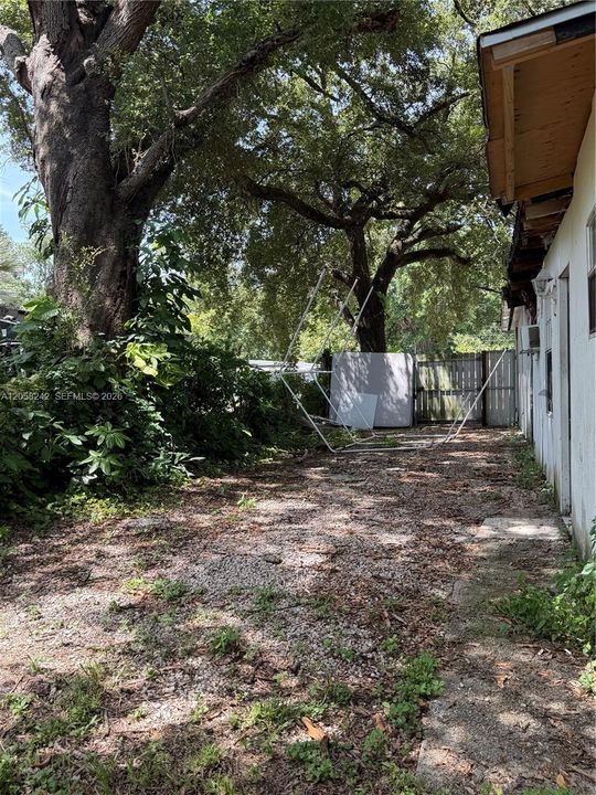 En Venta: $380,000 (4 camas, 3 baños, 948 Pies cuadrados)