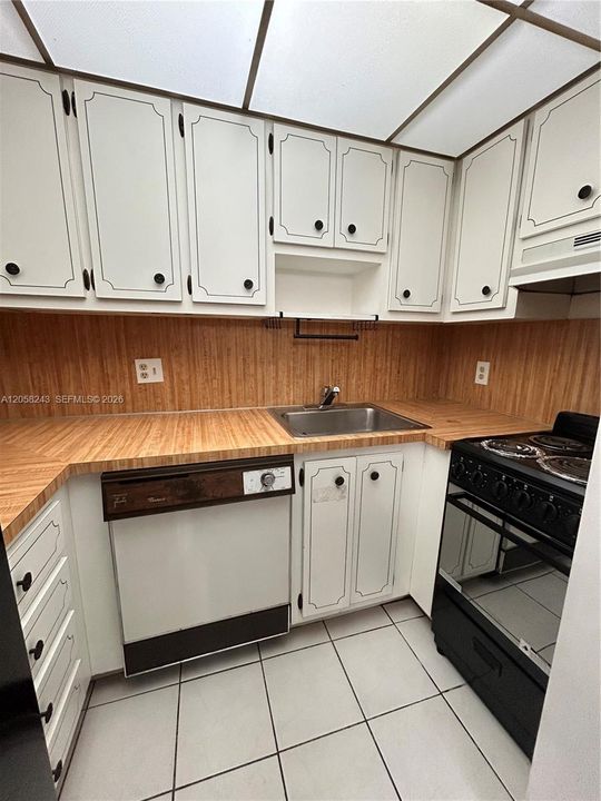 В аренду: $1,900 (1 спален, 1 ванн, 546 Квадратных фут)