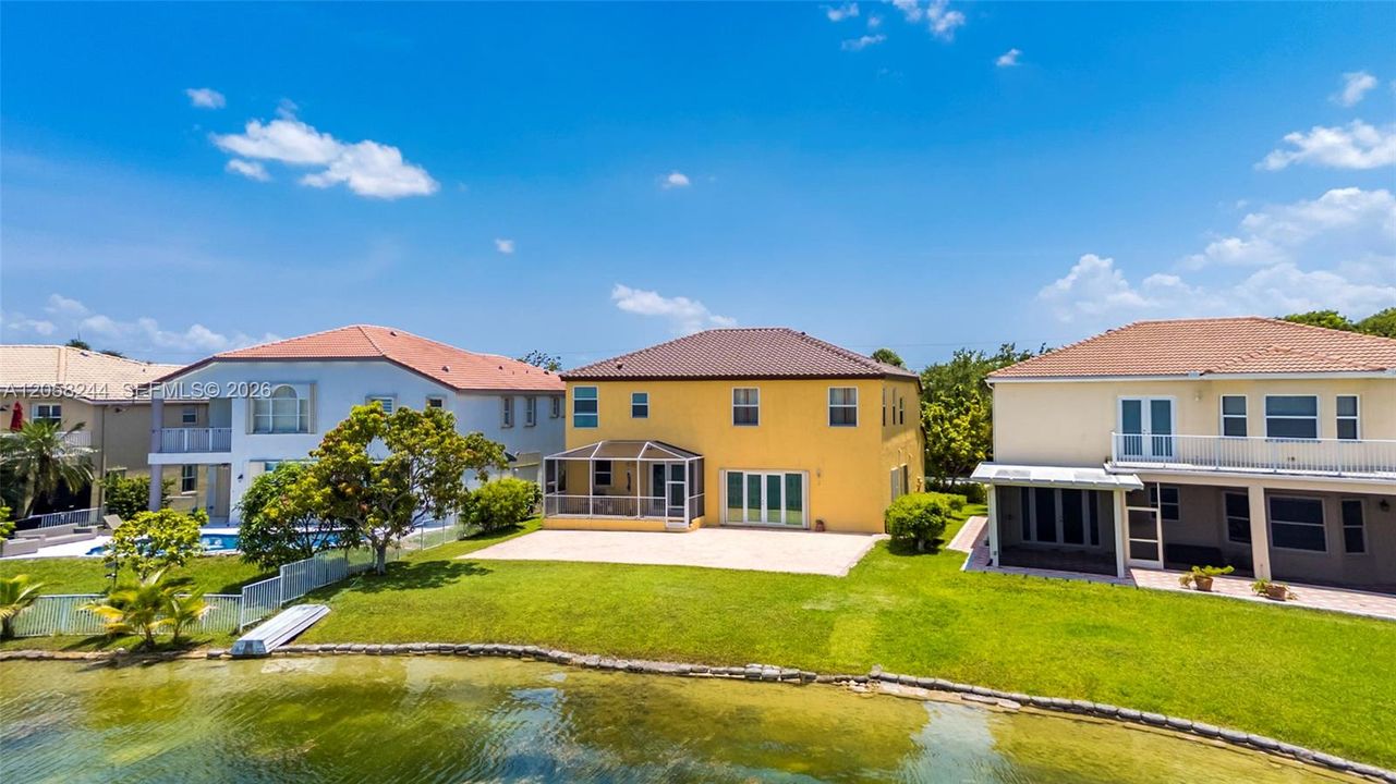 На продажу: $995,000 (5 спален, 3 ванн, 3628 Квадратных фут)