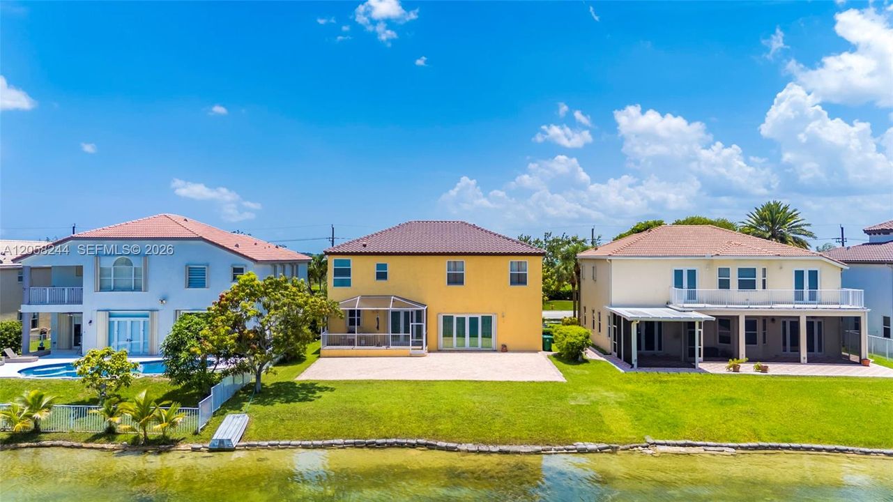 На продажу: $995,000 (5 спален, 3 ванн, 3628 Квадратных фут)