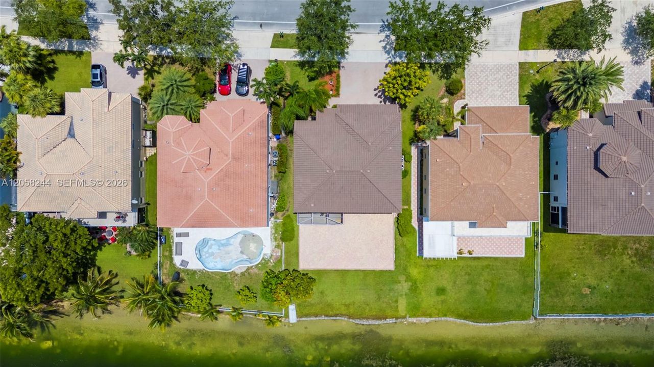 На продажу: $995,000 (5 спален, 3 ванн, 3628 Квадратных фут)
