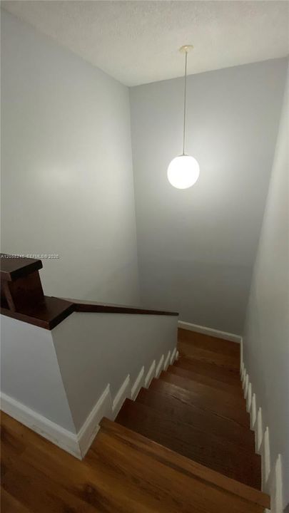 В аренду: $4,000 (3 спален, 2 ванн, 1608 Квадратных фут)