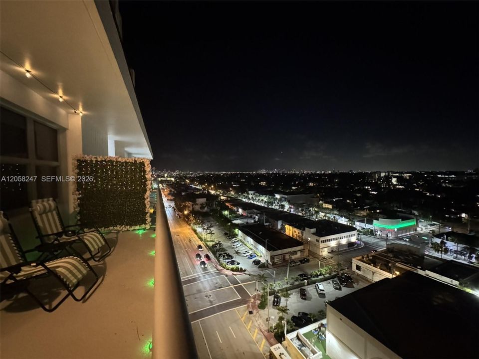 For Sale: $3,000,000 (3 beds, 3 baths, 1985 Square Feet)
