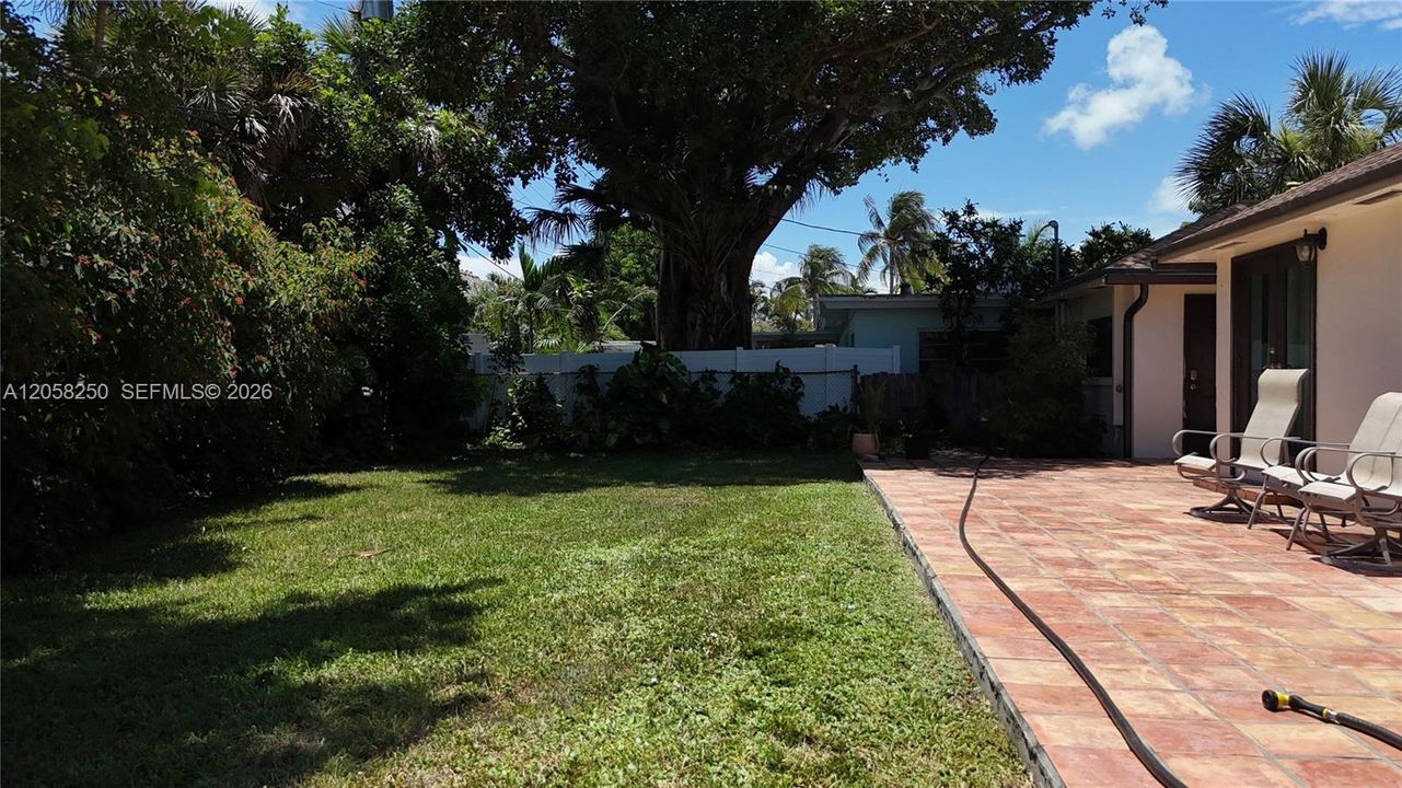 En Renta: $3,995 (3 camas, 2 baños, 1246 Pies cuadrados)
