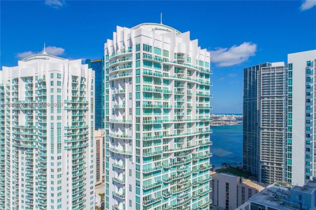 For Rent: $4,000 (2 beds, 2 baths, 1267 Square Feet)