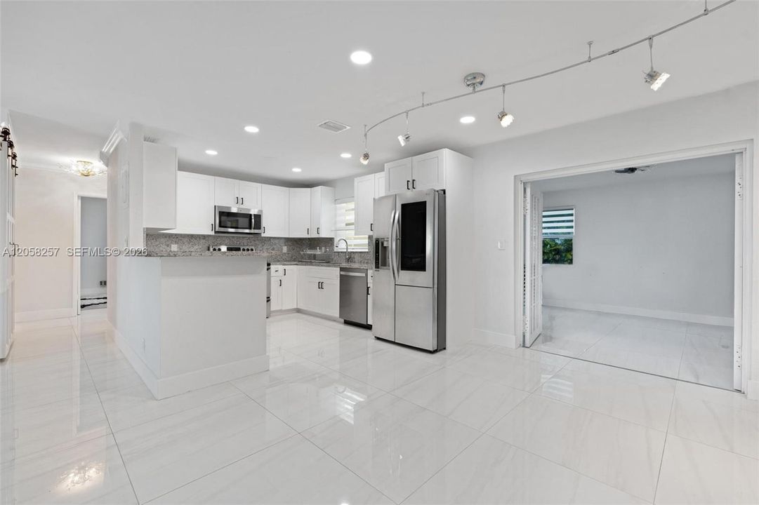 For Sale: $610,000 (4 beds, 2 baths, 1352 Square Feet)