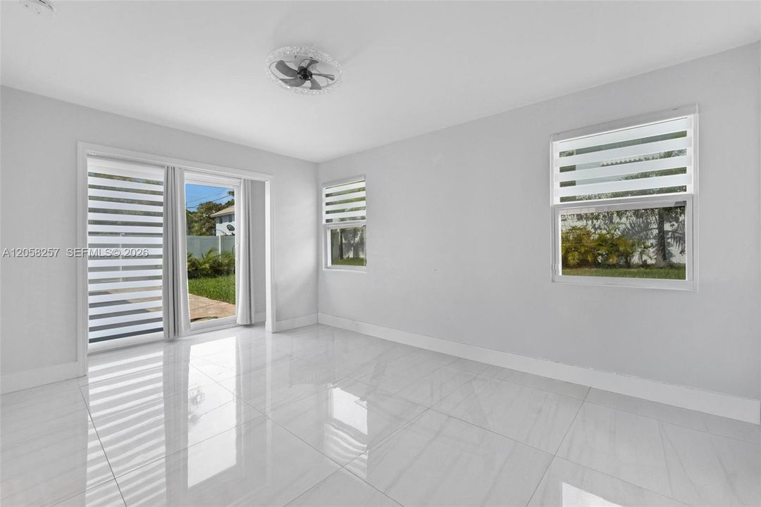 For Sale: $610,000 (4 beds, 2 baths, 1352 Square Feet)